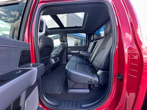 Used 2024 Ford F250 Lariat w/ Lariat Ultimate Package image 23