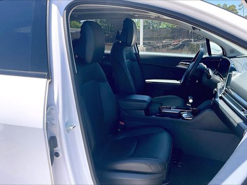 Used 2024 Kia Sportage SX FWD image 9