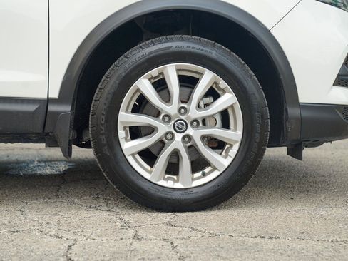 Used 2021 Nissan Rogue Sport S FWD image 9