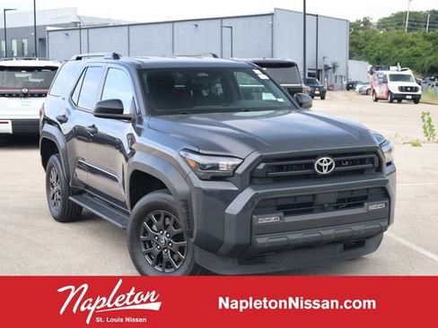 Used 2025 Toyota 4Runner SR5 AWD/4WD image 1