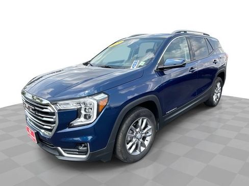 Certified 2022 GMC Terrain SLT AWD/4WD image 1