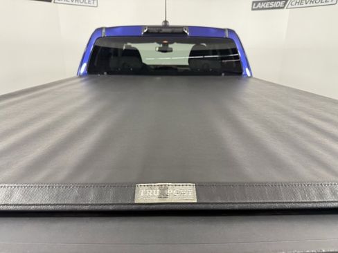 Used 2017 Chevrolet Colorado W/T image 10