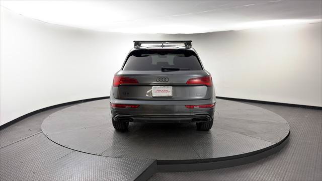 Used 2022 Audi Q5 2.0T Premium w/ Convenience Package AWD/4WD image 3