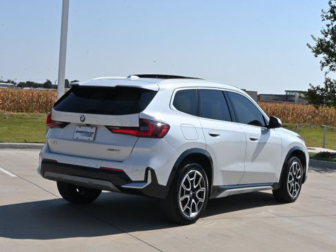 Used 2026 BMW X1 xDrive28i AWD/4WD image 8