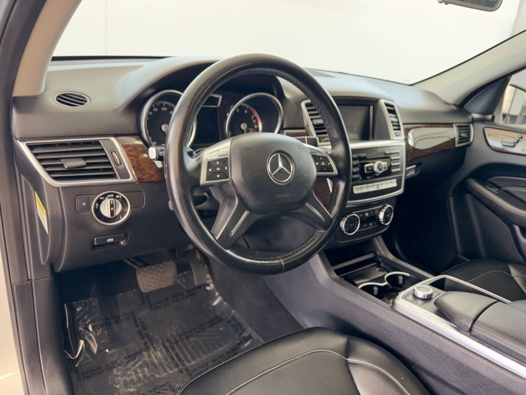 Used 2013 Mercedes-Benz ML 350 4MATIC w/ Premium 1 Pkg image 4