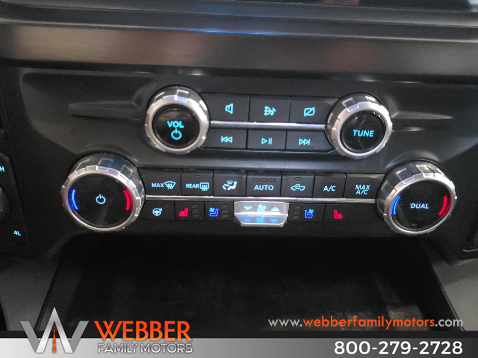 Used 2023 Ford F350 Lariat w/ Chrome Package AWD/4WD image 18