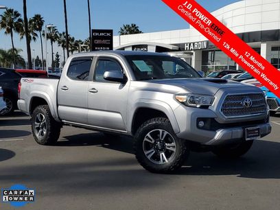 Used 2017 Toyota Tacoma TRD Sport w/ Tow Package (A/T)