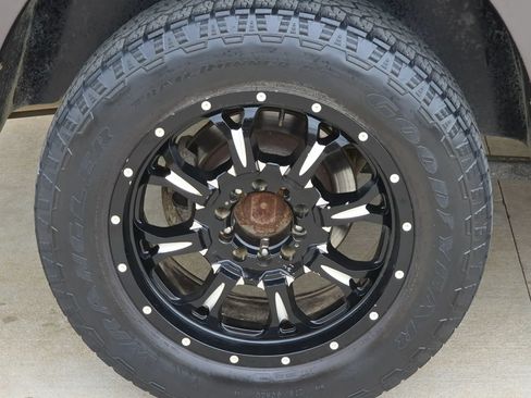 Used 2015 RAM 1500 Express RWD image 24