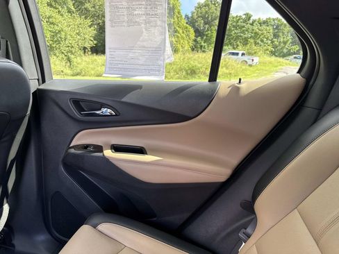 Used 2024 Chevrolet Equinox Premier image 15