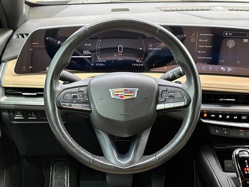 Used 2024 Cadillac XT4 Premium Luxury FWD image 18