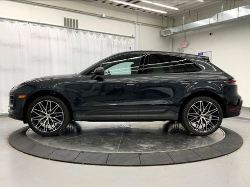 New 2026 Porsche Macan image 2