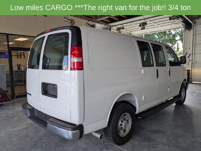 Used 2025 Chevrolet Express 2500 w/ Driver Convenience Package RWD image 4
