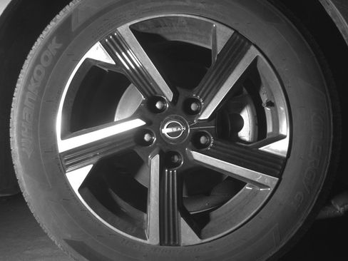 Used 2025 Nissan Sentra SV FWD image 13