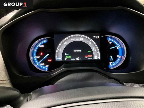 Used 2025 Toyota RAV4 XLE image 25