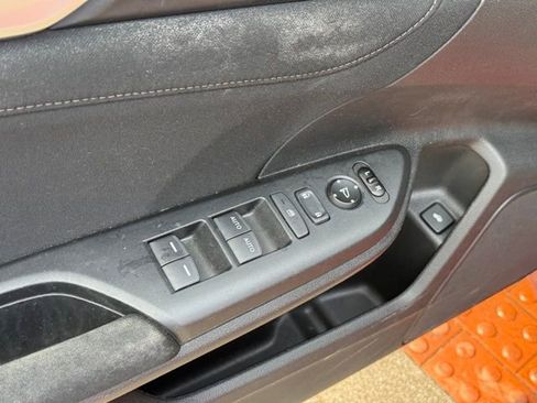 Used 2019 Honda Civic EX image 10