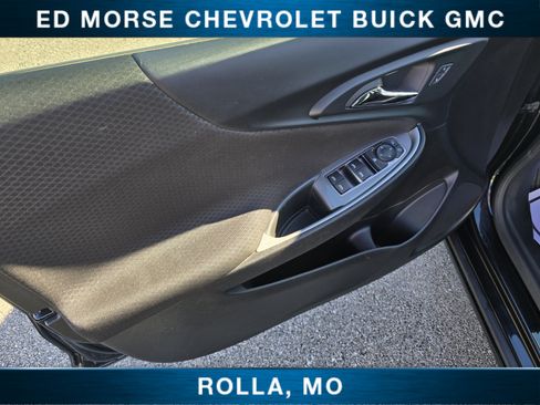 Used 2025 Chevrolet Malibu LT FWD image 16