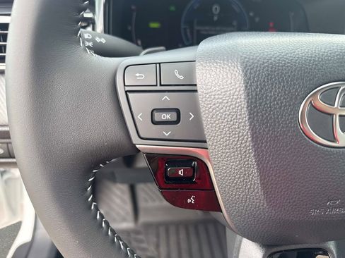 New 2026 Toyota Camry SE image 27