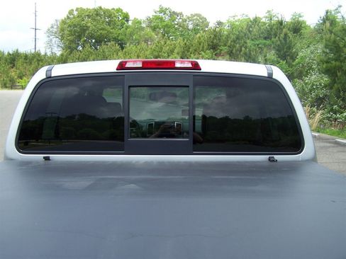 Used 2019 Nissan Frontier SL image 30