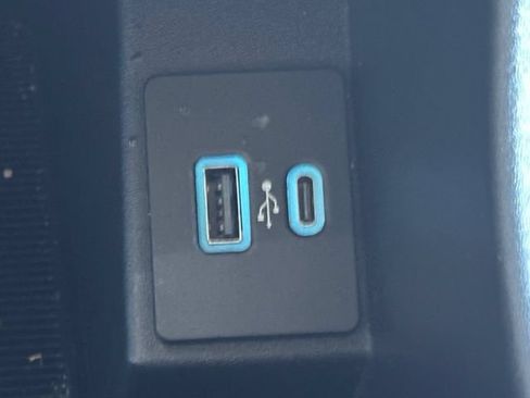 Used 2021 Ford Edge SEL w/ Cargo Accessory Package AWD/4WD image 7