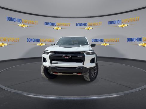 New 2026 Chevrolet Colorado ZR2 w/ Technology Package AWD/4WD image 6