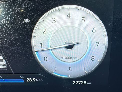 Certified 2024 Hyundai Elantra SEL w/ Convenience Package image 17