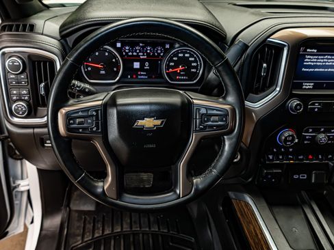 Used 2023 Chevrolet Silverado 3500 High Country image 19