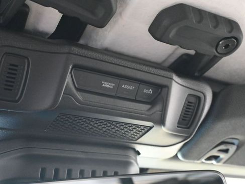 Used 2025 Jeep Wrangler Sahara AWD/4WD image 19