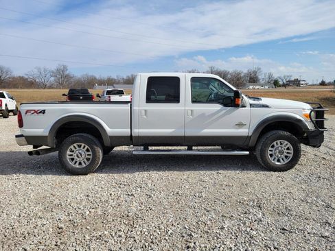 Used 2016 Ford F350 Lariat w/ FX4 Off-Road Package image 5