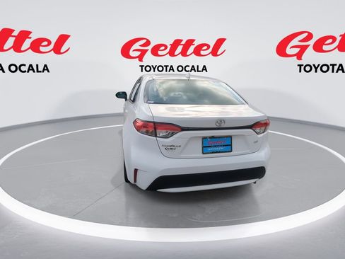 Used 2020 Toyota Corolla LE image 7