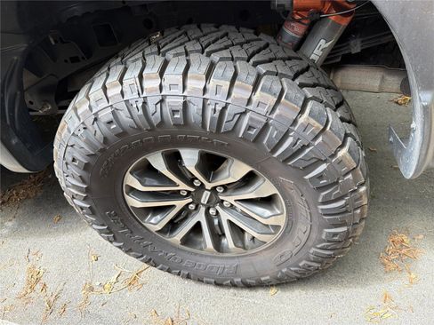 Used 2019 Ford F150 Raptor w/ Equipment Group 802A Luxury AWD/4WD image 11