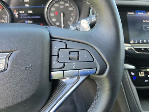 Used 2023 Cadillac XT6 Sport w/ Technology Package AWD/4WD image 20
