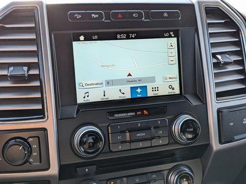 Used 2018 Ford F150 Platinum w/ Equipment Group 701A Luxury AWD/4WD image 15