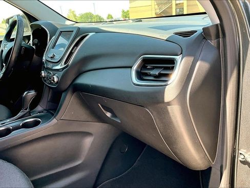 Used 2020 Chevrolet Equinox LT FWD image 14