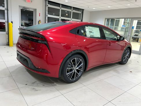 New 2026 Toyota Prius XLE image 7