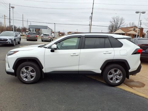 Used 2024 Toyota RAV4 XLE image 16