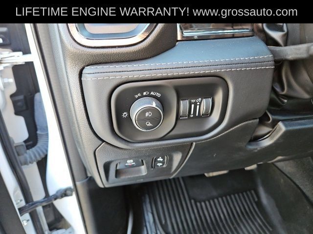 Used 2022 RAM 1500 Limited AWD/4WD image 18