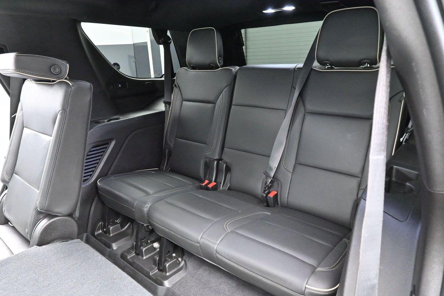 Used 2021 Chevrolet Tahoe Premier AWD/4WD image 32