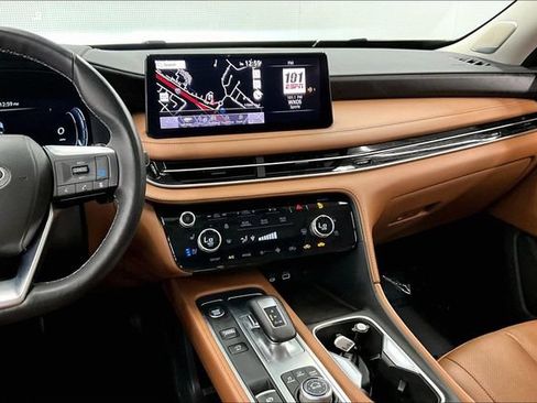 Used 2024 INFINITI QX60 Sensory AWD/4WD image 7