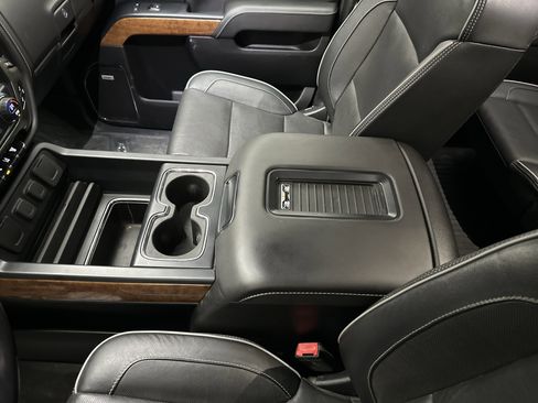 Used 2019 Chevrolet Silverado 3500 High Country w/ Duramax Plus Package image 44