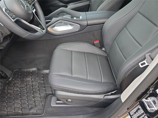 New 2026 Mercedes-Benz GLS 450 4MATIC image 21