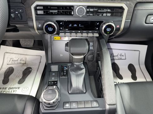 New 2026 Toyota Tacoma Limited AWD/4WD image 28