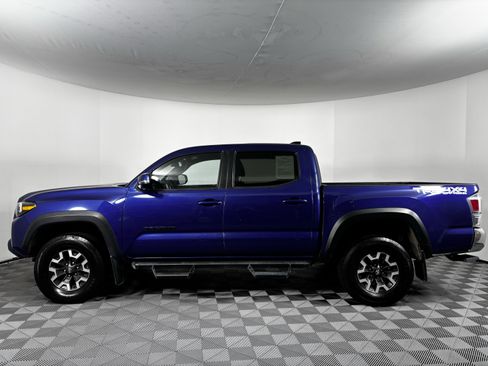 Used 2022 Toyota Tacoma TRD Off-Road image 15