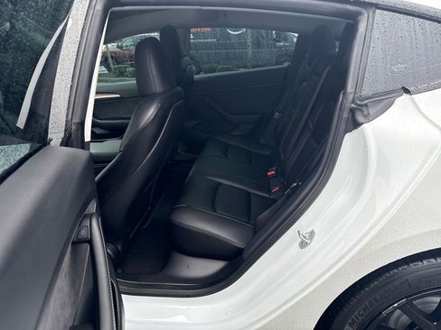 Used 2023 Tesla Model 3 Standard Range image 14