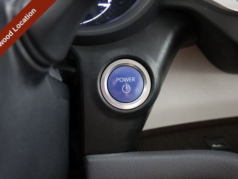 Used 2022 Toyota Sienna LE FWD image 17