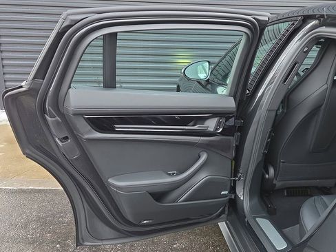 New 2026 Porsche Panamera 4 image 17