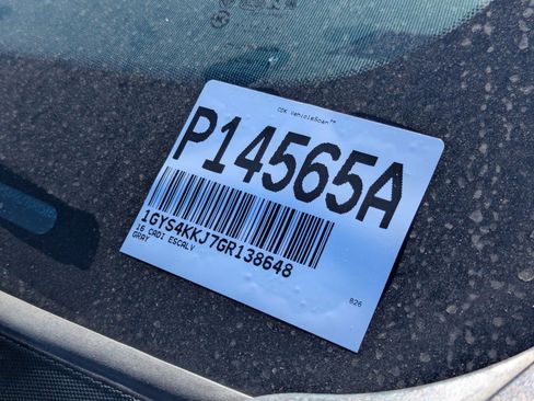 Used 2016 Cadillac Escalade ESV Platinum image 5