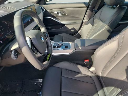 Used 2025 BMW 330i Sedan RWD image 23