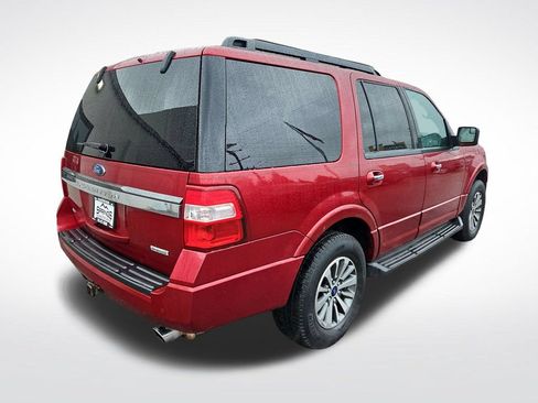 Used 2017 Ford Expedition XLT w/ Equipment Group 202A AWD/4WD image 5