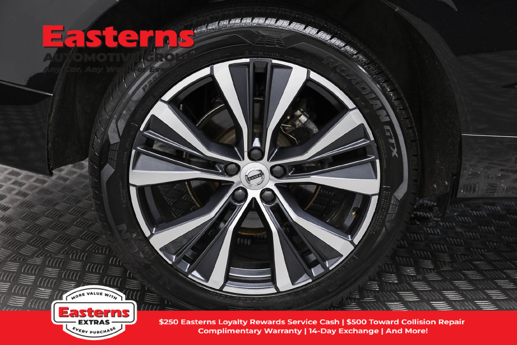Used 2022 Volvo XC60 B5 Momentum w/ Climate Package AWD/4WD image 31