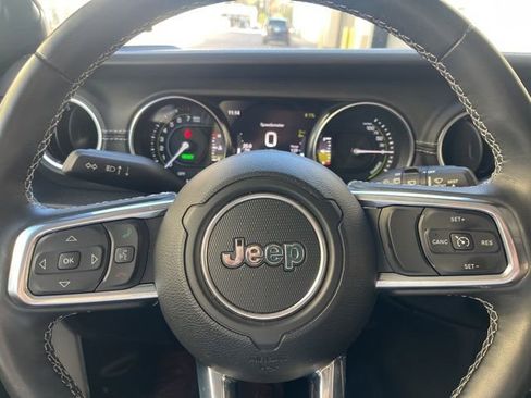 Used 2023 Jeep Wrangler Unlimited Sahara w/ Cold Weather Group image 11